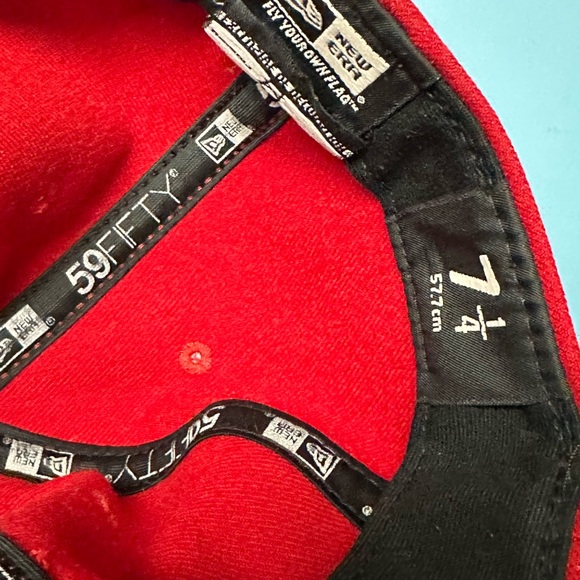 MLB Authentic Red Cap with embroidered T - Picture 4 of 9